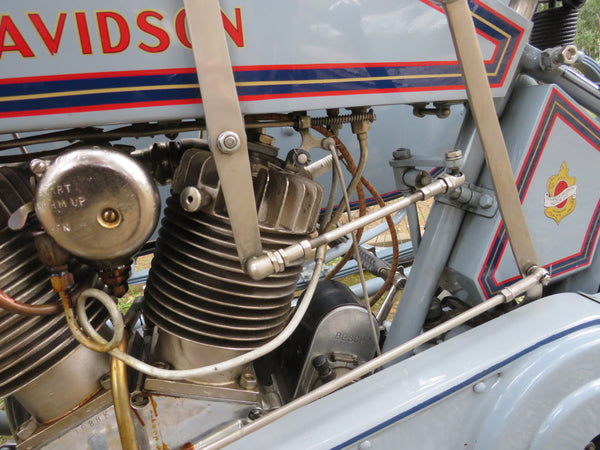 1915 Harley Davidson Model with Original 1915 Harley Davidson Sidecar