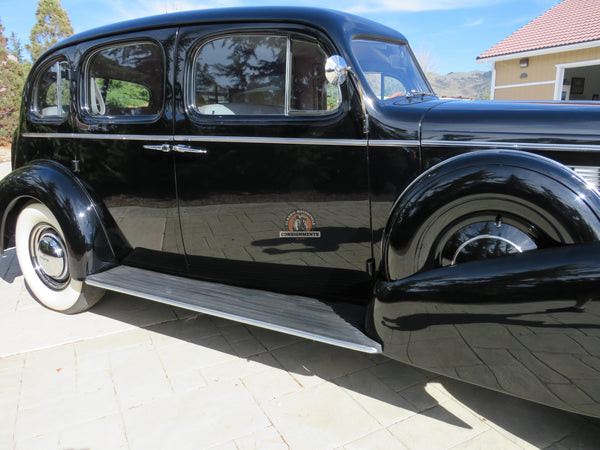 1937 BUICK ROADMASTER  Series 80 Model 81 F  Formal Sedan